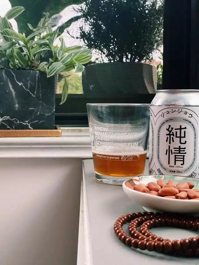 男人脖子上戴什么好，男人佩戴什么招财辟邪