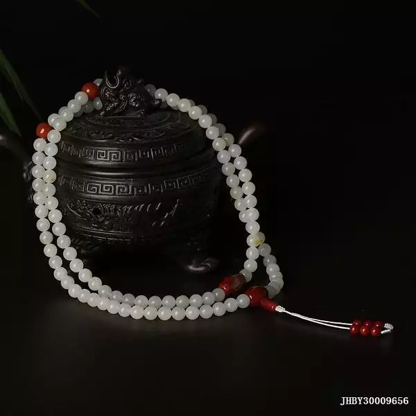 属牛戴什么首饰招财，属牛的戴什么