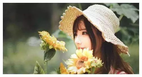 1、苏珊大妈年运势:属鼠年运势及运程