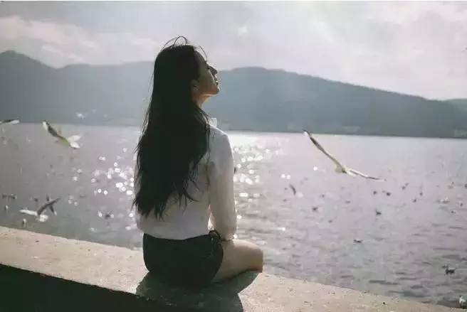 4、因果，，想知道別人前世都經歷了什麼，世間是否真有高人一眼看透有緣人的前世經歷呢？