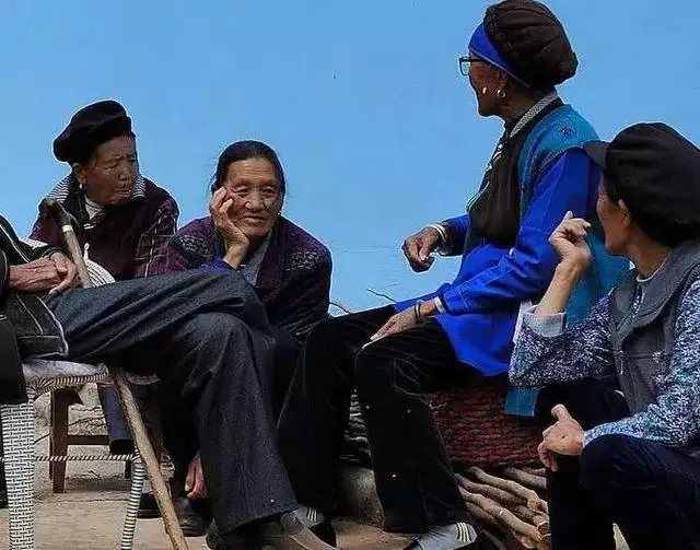 女孩出生佔8真的不好么，女孩生辰八字佔8好嗎
