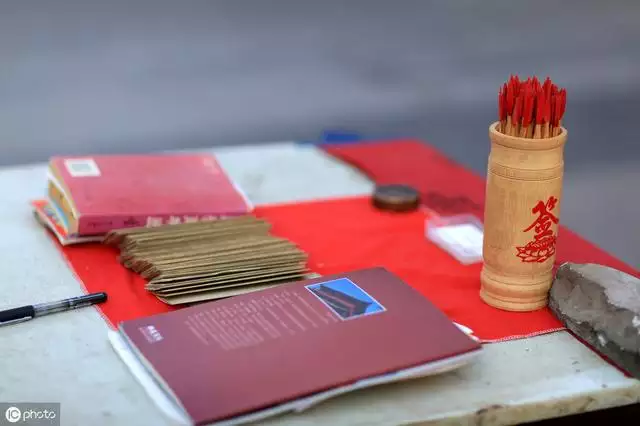 八字羊刃七殺力大無窮，女命帶羊刃長相漂亮