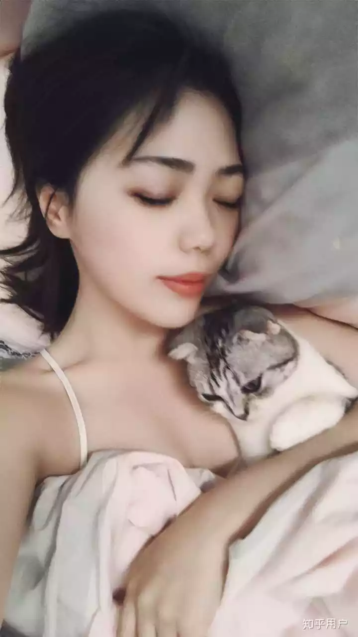 2、剩女晚上是怎麼解決的:大齡“剩女”如何解決自己的單身問題？