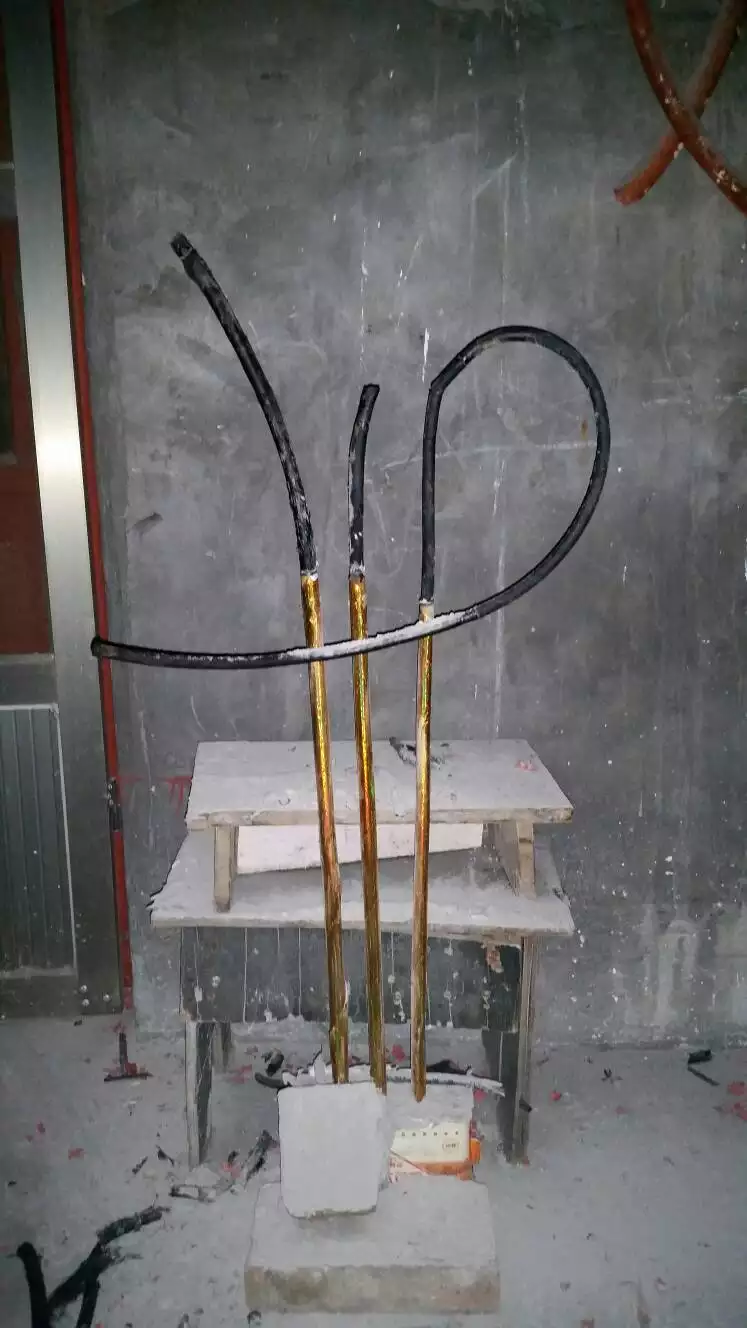 3、香灰外弯或内弯图解:烧香香灰形状图解