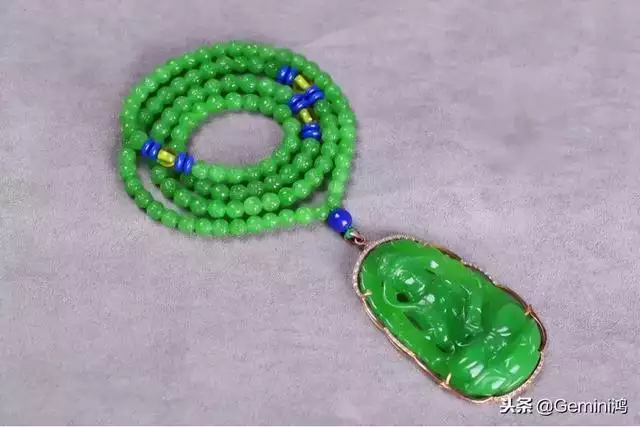 属虎女戴什么玉吊坠更好，属虎的适合戴什么玉石