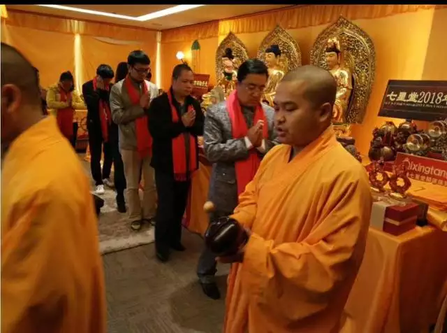 6年虎女36岁运势，1986年属虎35岁后享福女"