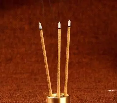 3、烧香两长一短图解:烧香两长一短什么意思？