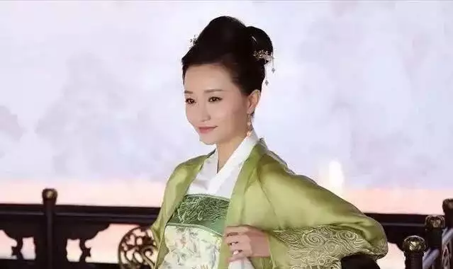 4年虎女一生的婚姻，77年蛇男和74年虎女的婚姻"