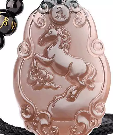 屬羊的家裡擺件忌諱，客廳放硃砂放哪裡