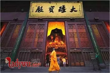 1、烧香是不是只能上午去:有没有听说烧香拜得上午去?