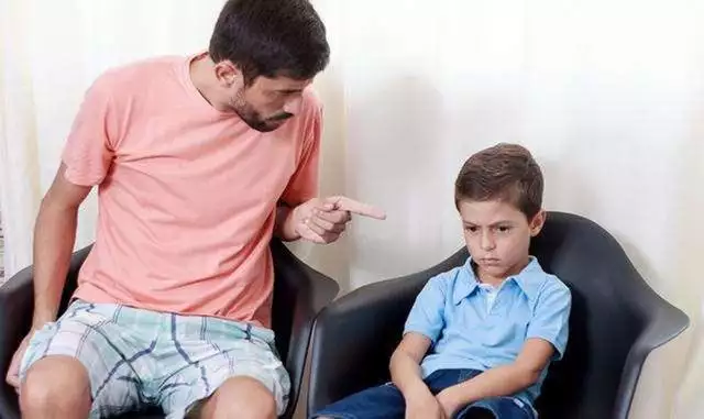 男孩生初一克父母是嗎，5月初一生命運如何