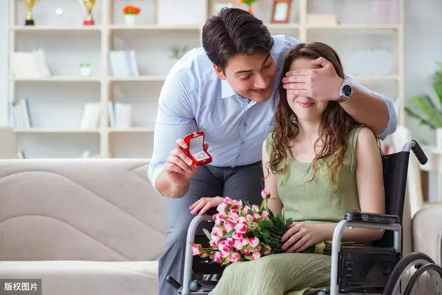 3、怎么知道自己婚姻什么时候动:算算我什么时候动婚姻，跪求！！！