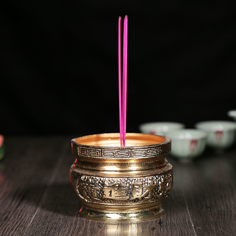 2、给财神爷上香香灰图解:给财神上香的烧香图解在网上上哪找?