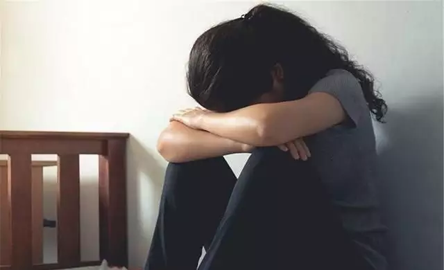 3、和父母在一起越來越抑鬱:長期和父母在一起是不是會得抑鬱症