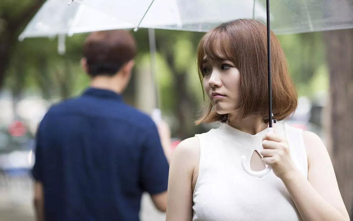 2、哪些生肖男爱小三:这四个生肖男,你对他越好反而越不珍惜,你知道是哪些生肖吗?