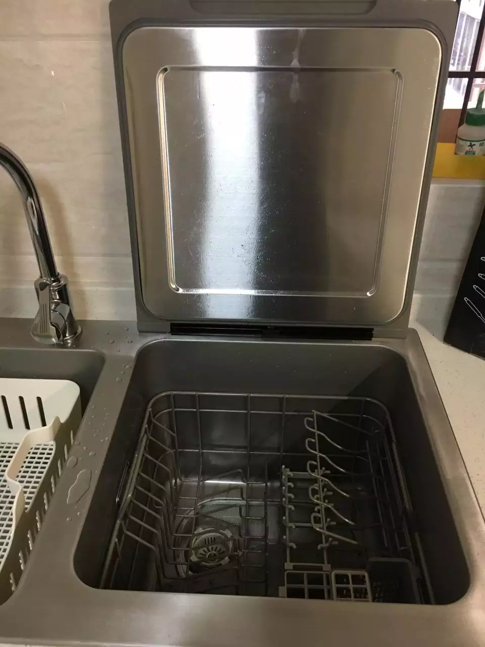 2、為什麼美國淘汰了水槽洗碗機:沒有對比就沒有傷害 為什麼水槽洗碗機這麼流行