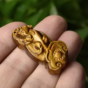 2、生肖虎的人可以戴貔貅吗:属虎的人可以佩戴貔貅吗？