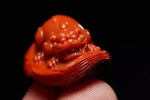 属牛戴什么首饰招财，属牛的戴什么