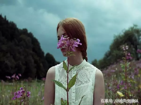 女人属蛇的更佳婚配，1977年属蛇人三次大难