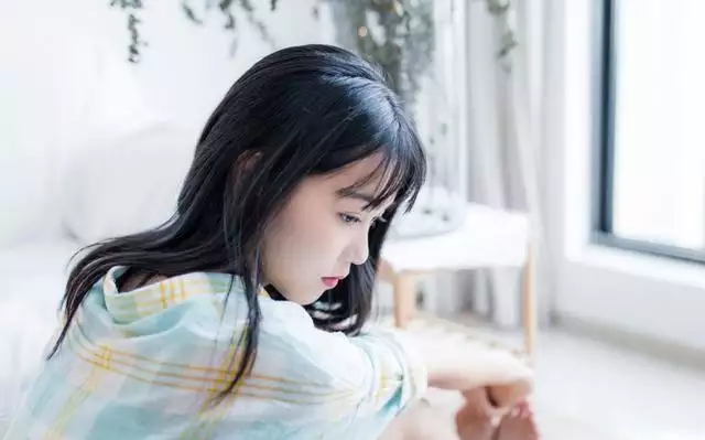 女屬狗容易出軌，屬狗女一般結婚會背叛嗎