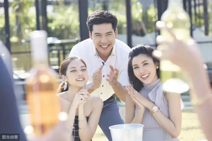 3、家信八字吗?我和我男友八字不合。算命的人说我男友会克我,这能信不?算了好多次,人家都是这样说