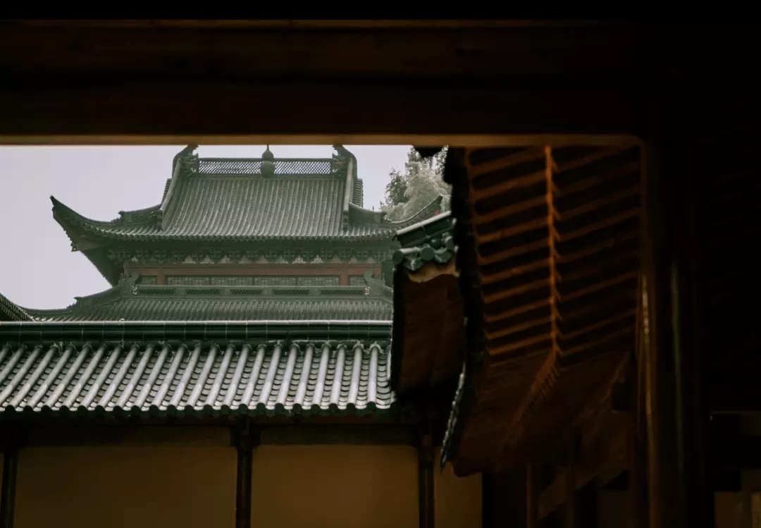 2、女人有缘的人都头疼:女人有缘是什么意思