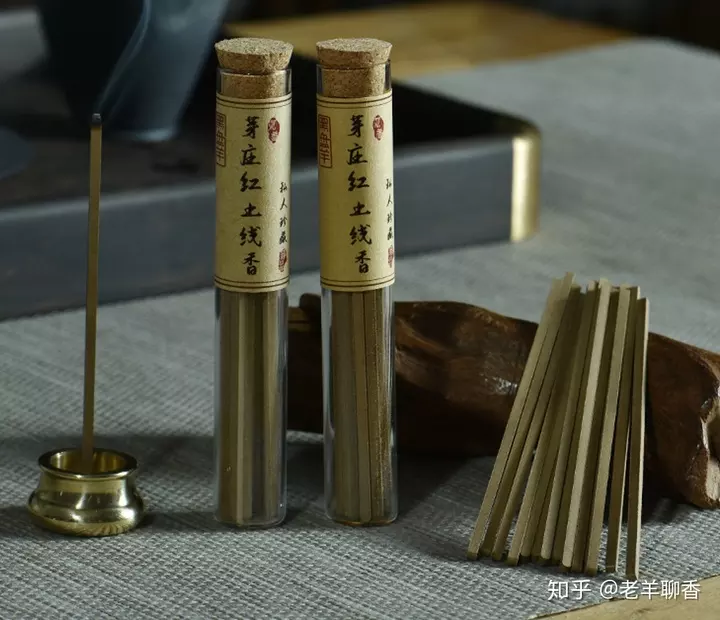 1、香灰越长越好吗:上香后香烧的高矮不同，这是什么意思