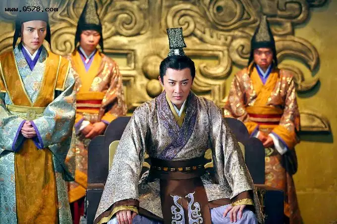 4、历史上的皇上哪种属相最多:一般皇帝什么属相