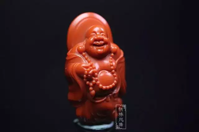 属狗的人佩戴什么招财，属狗的人佩带什么水晶能旺财