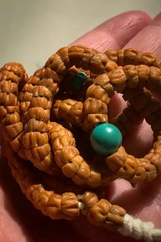 男人脖子上戴什么好，男人佩戴什么招财辟邪