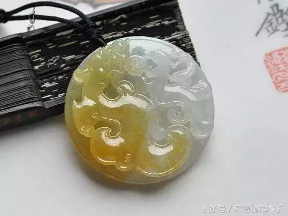 属牛可以戴玉手镯吗，生肖牛适合佩戴什么玉