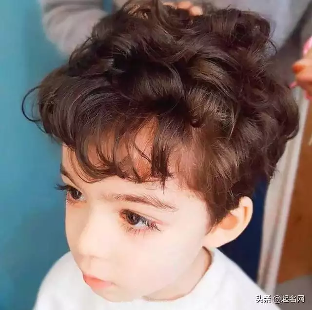 属牛男孩取名字寓意好的字，属牛的男孩子取什么名字好
