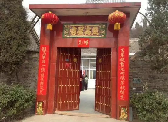 八字形大门图片大全