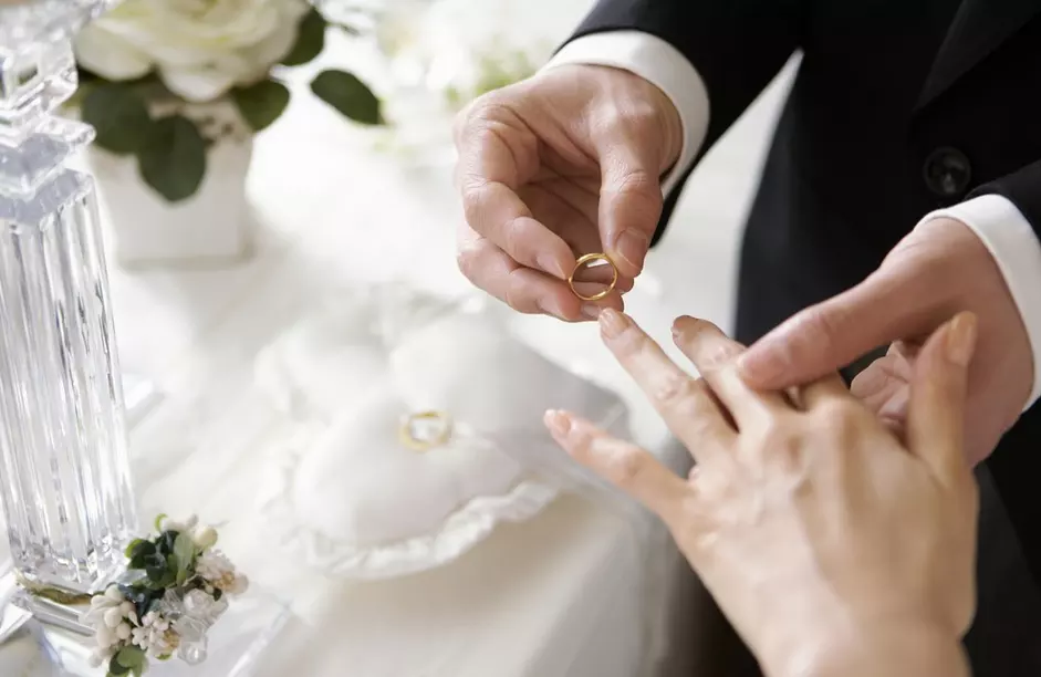 2、婚姻幸福八字例子:好的婚姻很重要，如何通過八字看一生的婚姻能否幸福呢？