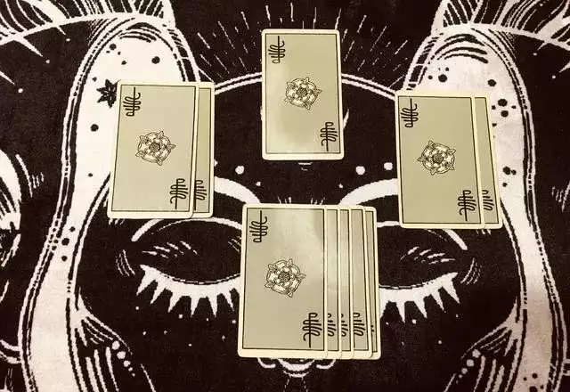5、塔羅我們徹底結束了嗎:塔羅占卜我們結束了嗎，塔羅占卜 我們緣盡了嗎