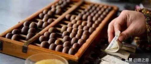 珠算盤起源於()年代，算盤是中國古代什麼時候發明的