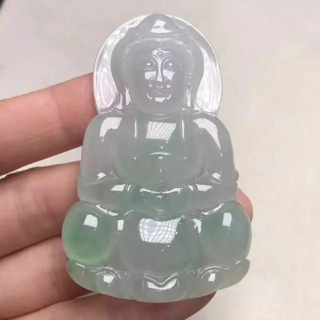 属虎男士佩戴什么吊坠好，属虎戴什么吊坠寓意好