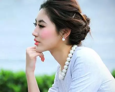 2、有魅力女人味微信名三個字:女人味的三個字微信名有哪些？