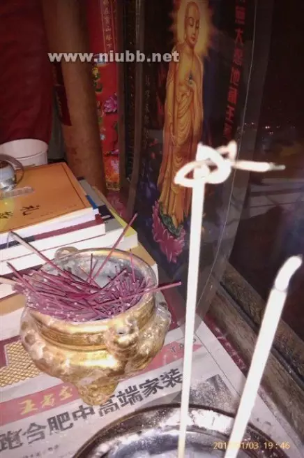 2、三支香的含义三句话:烧香为何要烧三根，这都代表着什么意思？