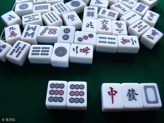 3、打麻将坐什么方位能赢:打麻将坐什么方位能？