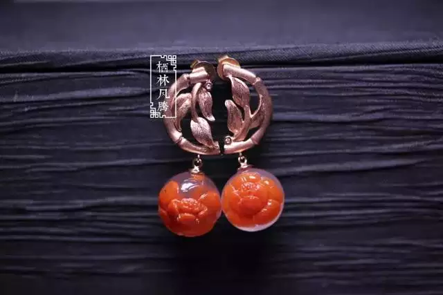 属狗的人佩戴什么招财，属狗的人佩带什么水晶能旺财
