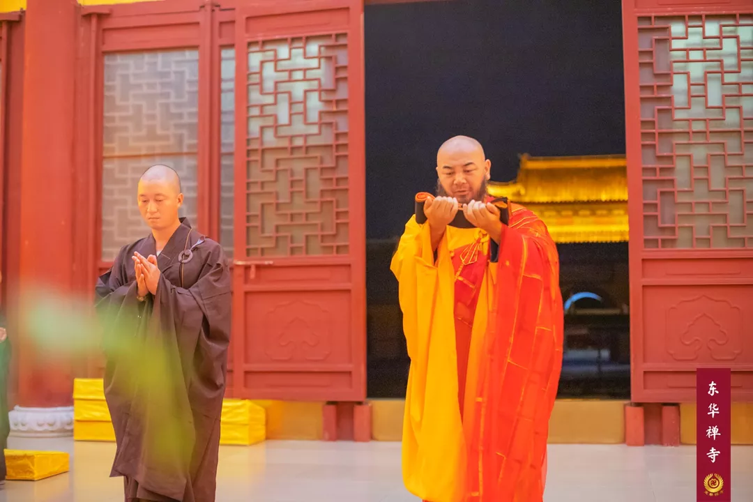 4、年8月份烧香拜好日子:年凤凰山可以烧香拜吗