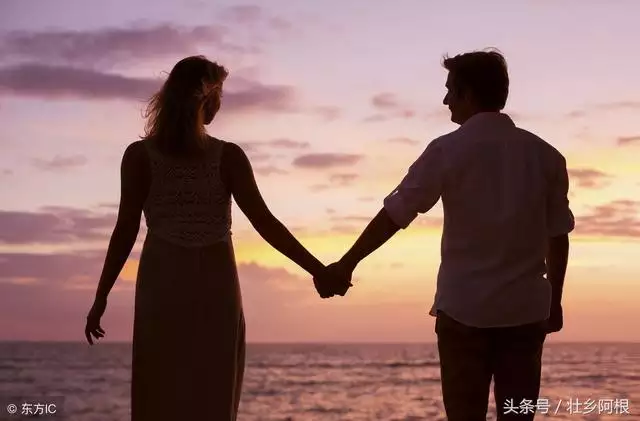 讓屬蛇人更愛你的秘訣，屬蛇男不主動