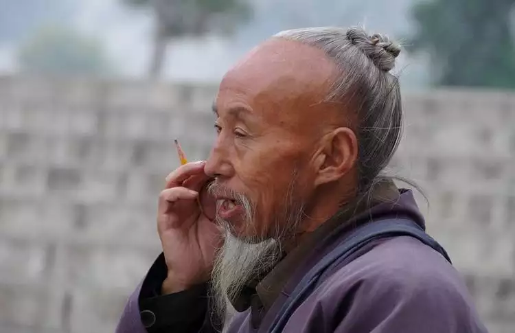 3、算命准的真实经历吓人:算命准的真实经历吓人