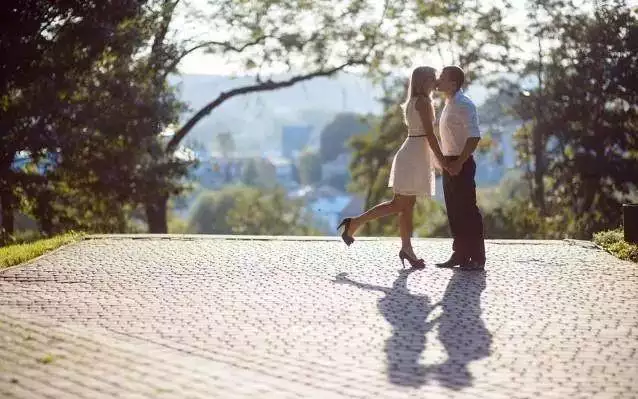 虎婚配更佳生肖,98年属虎女几岁结婚好