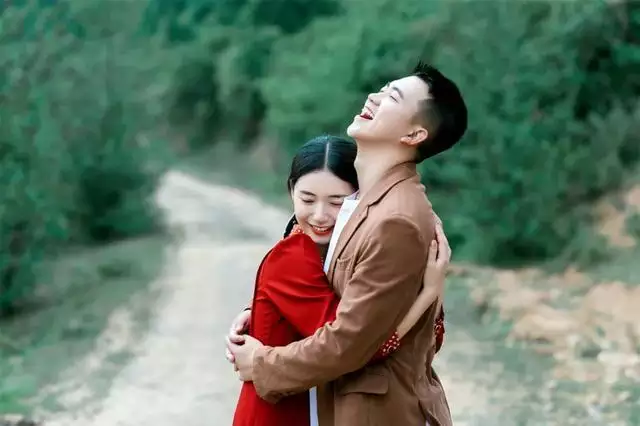 同年夫妻都属虎好不好，属虎的孩子克父母