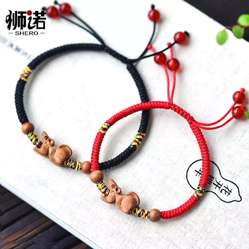 虎年本命年红绳，属鼠的本命年戴什么好