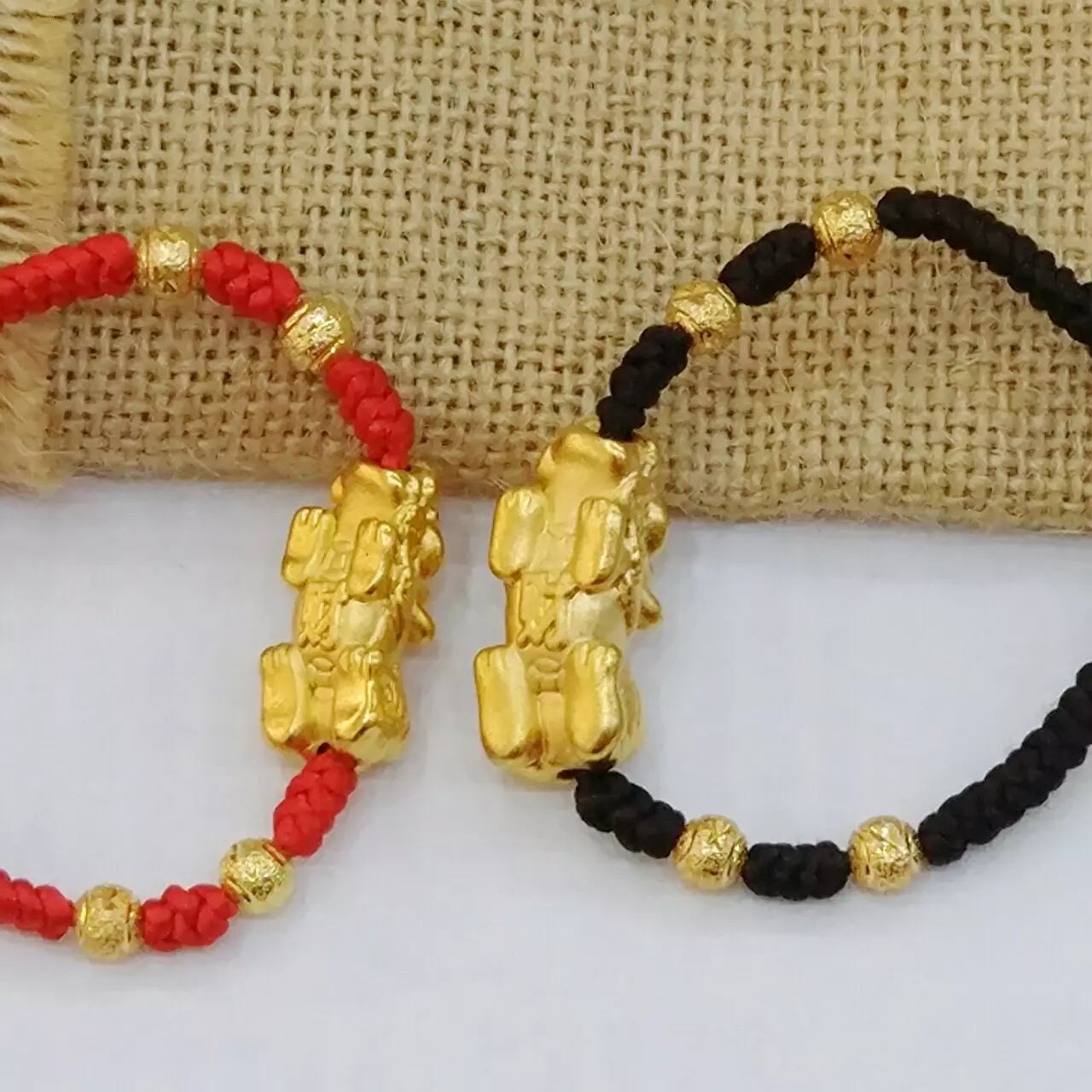 2、貔貅适合什么生肖人戴:什么人适合佩戴貔貅？什么属相适合带貔貅？