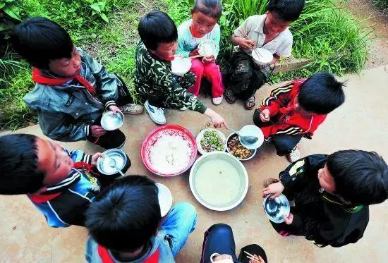 4、中國最窮的省份:中國最窮的是哪幾個省？