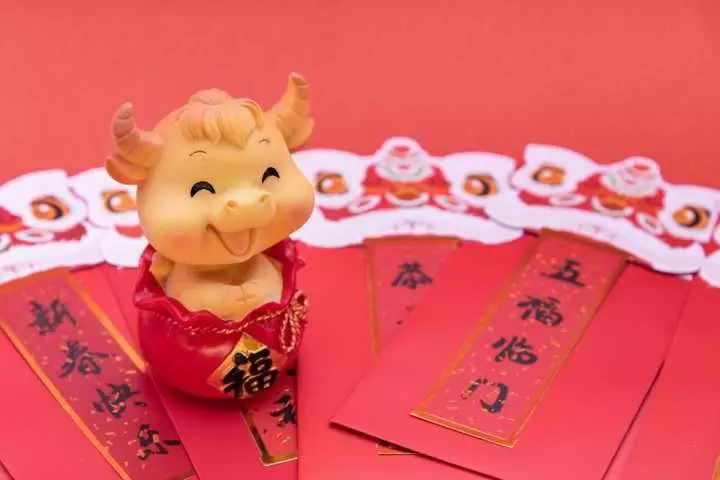 1、年农历属相:今年属相属相